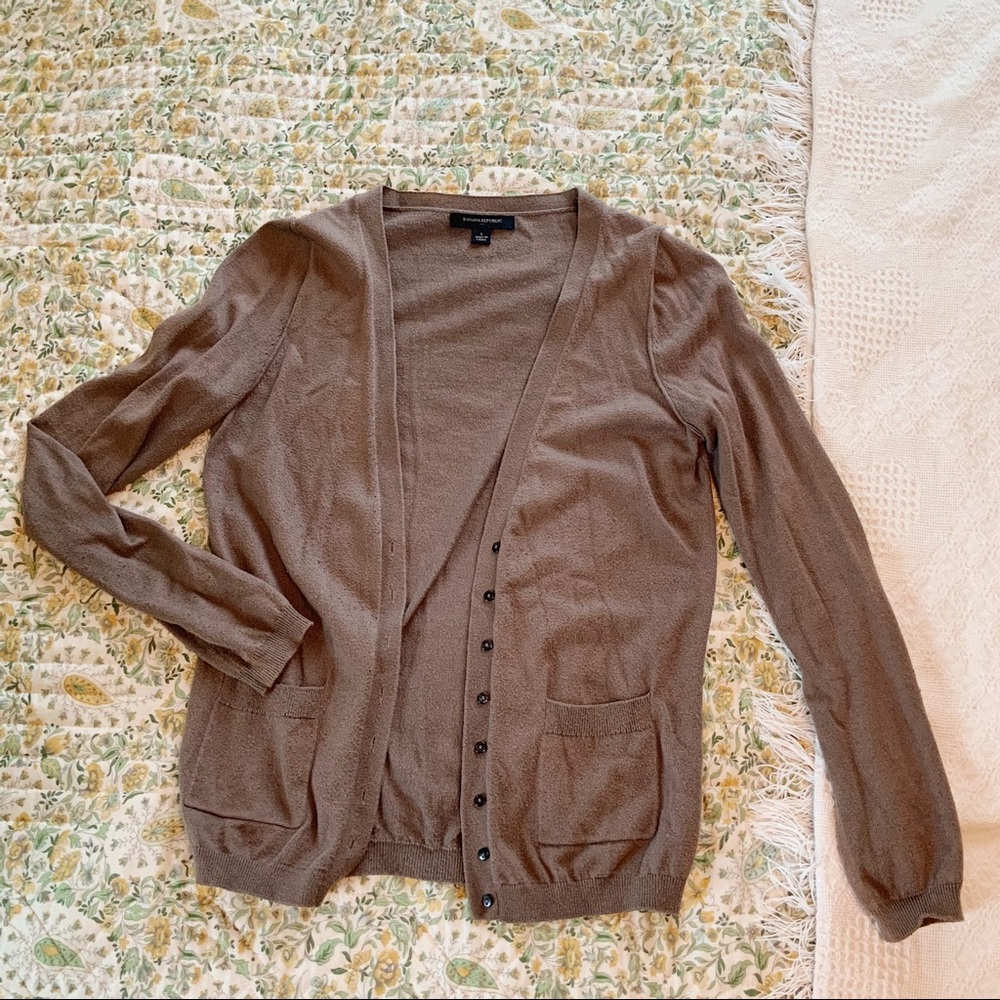 Banana Republic brown long sleeve cardigan